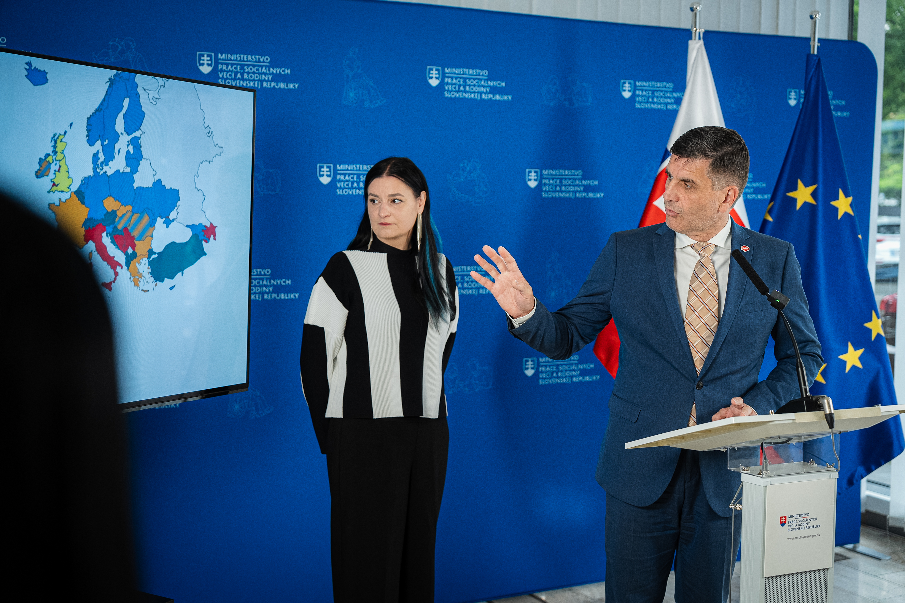 2024 06 04 tk mpsvr statny tajomnik branislav ondrus predstavenie projektu barnahus | WebJET CMS