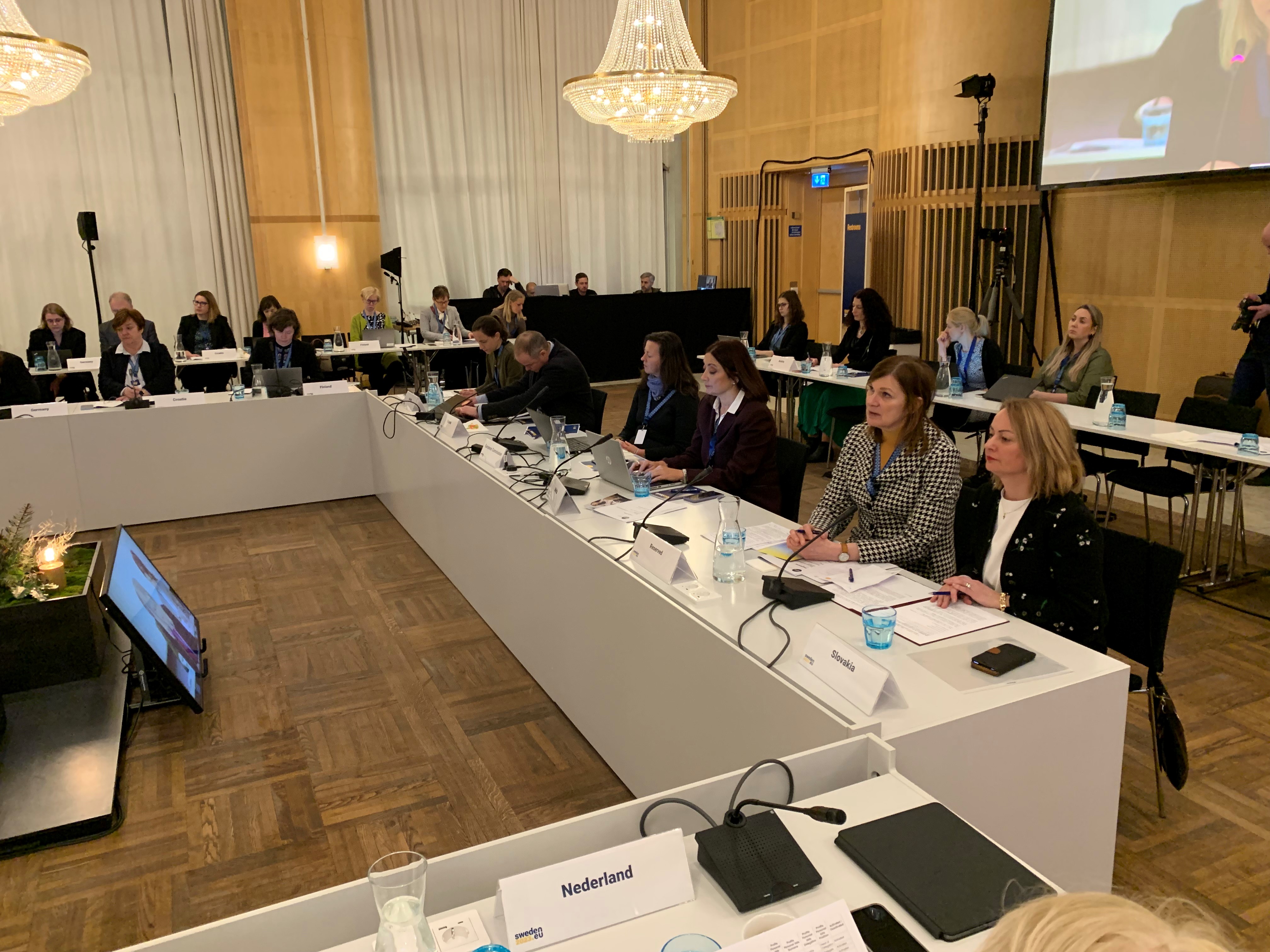 28 2 statna tajomnicka ministerstva prace sona gaborcakova stretnuti stokholme temu ekonomika rodovej rovnosti spolocnosti bez rodovo podmieneneho nasilia ii | WebJET CMS