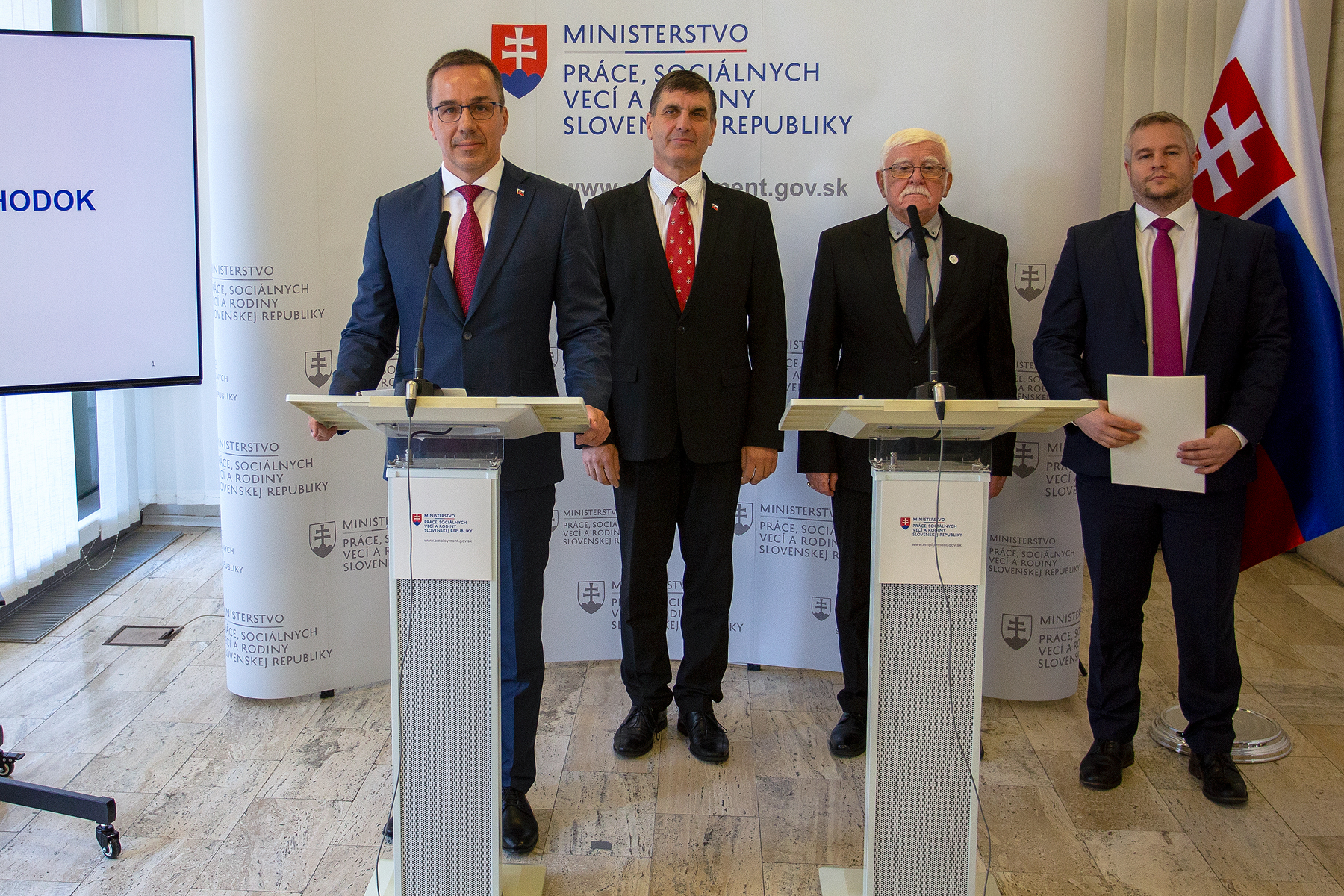 minister prace erik tomas k teme 13 dochodok i | WebJET CMS