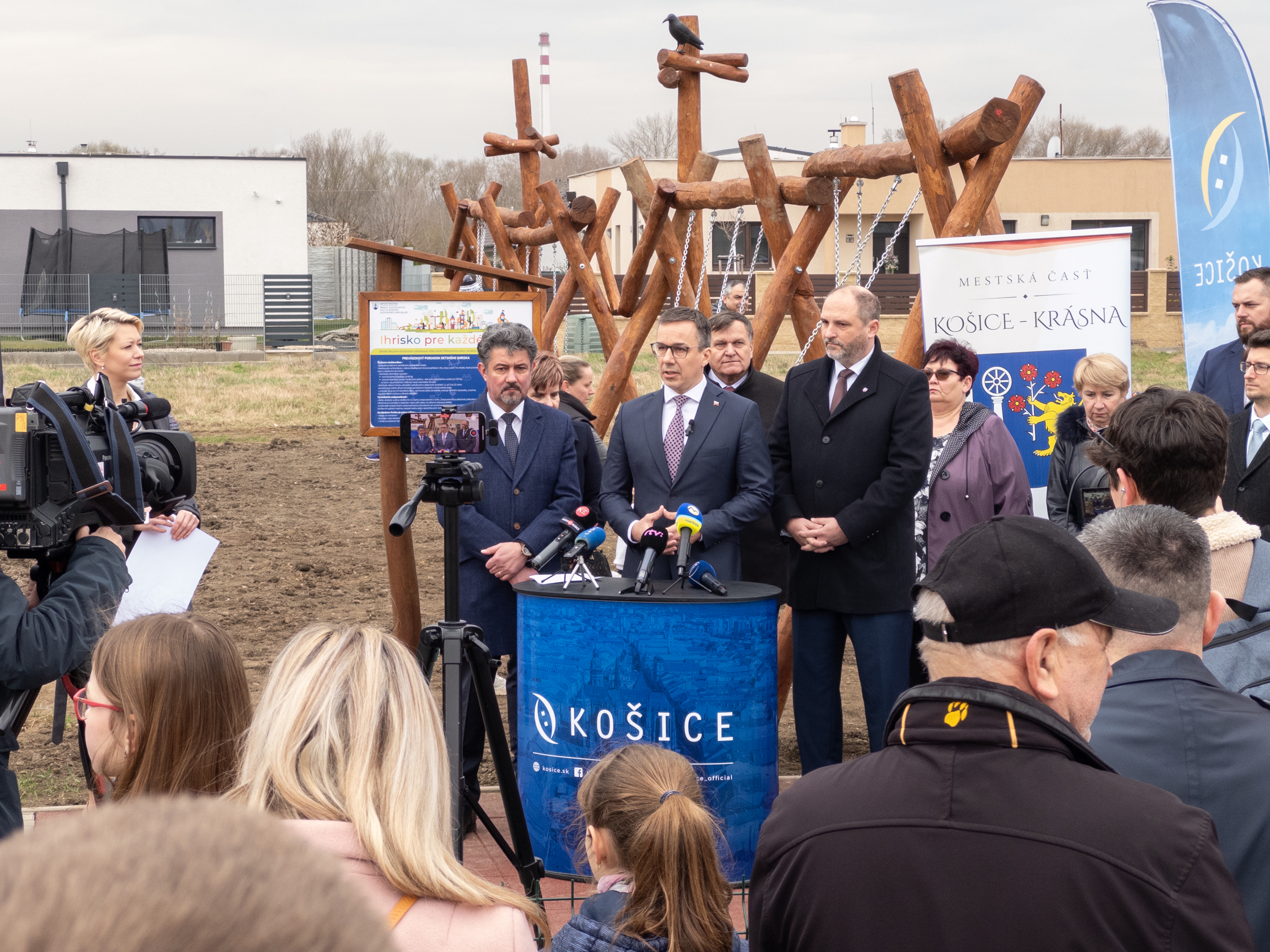 minister prace erik tomas predstavuje nove podmienky k inkluzivnym ihriskam 2 | WebJET CMS