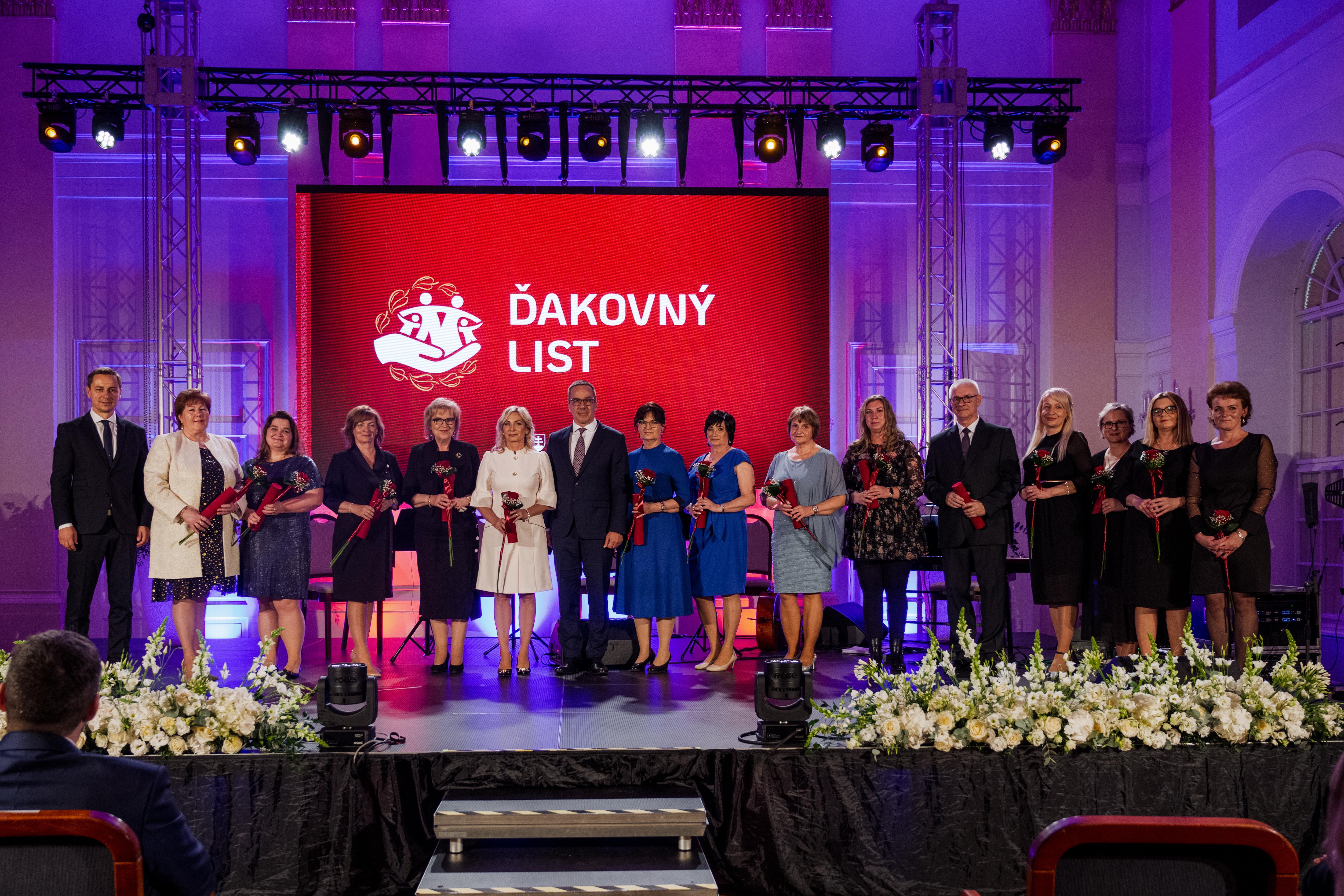 rezortne vyznamenania mpsvr sr oceneni laureati kategorii dakovny list | WebJET CMS