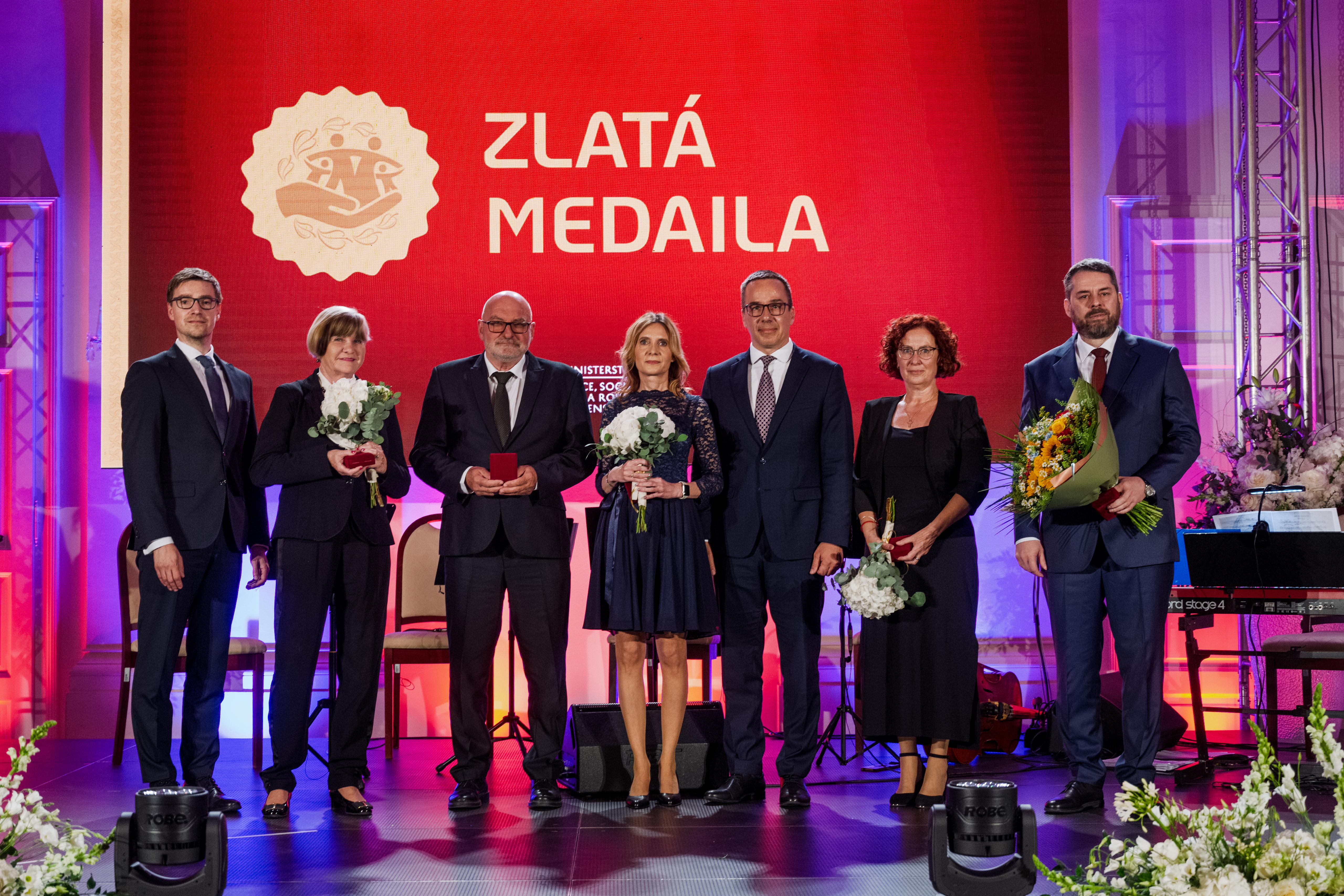 rezortne vyznamenania mpsvr sr oceneni laureati kategorii zlata medaila | WebJET CMS